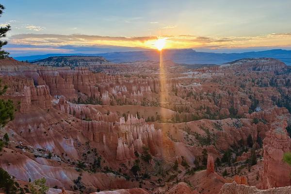 Sunrise Point -- Bryce Canyon National Park Postcard Front